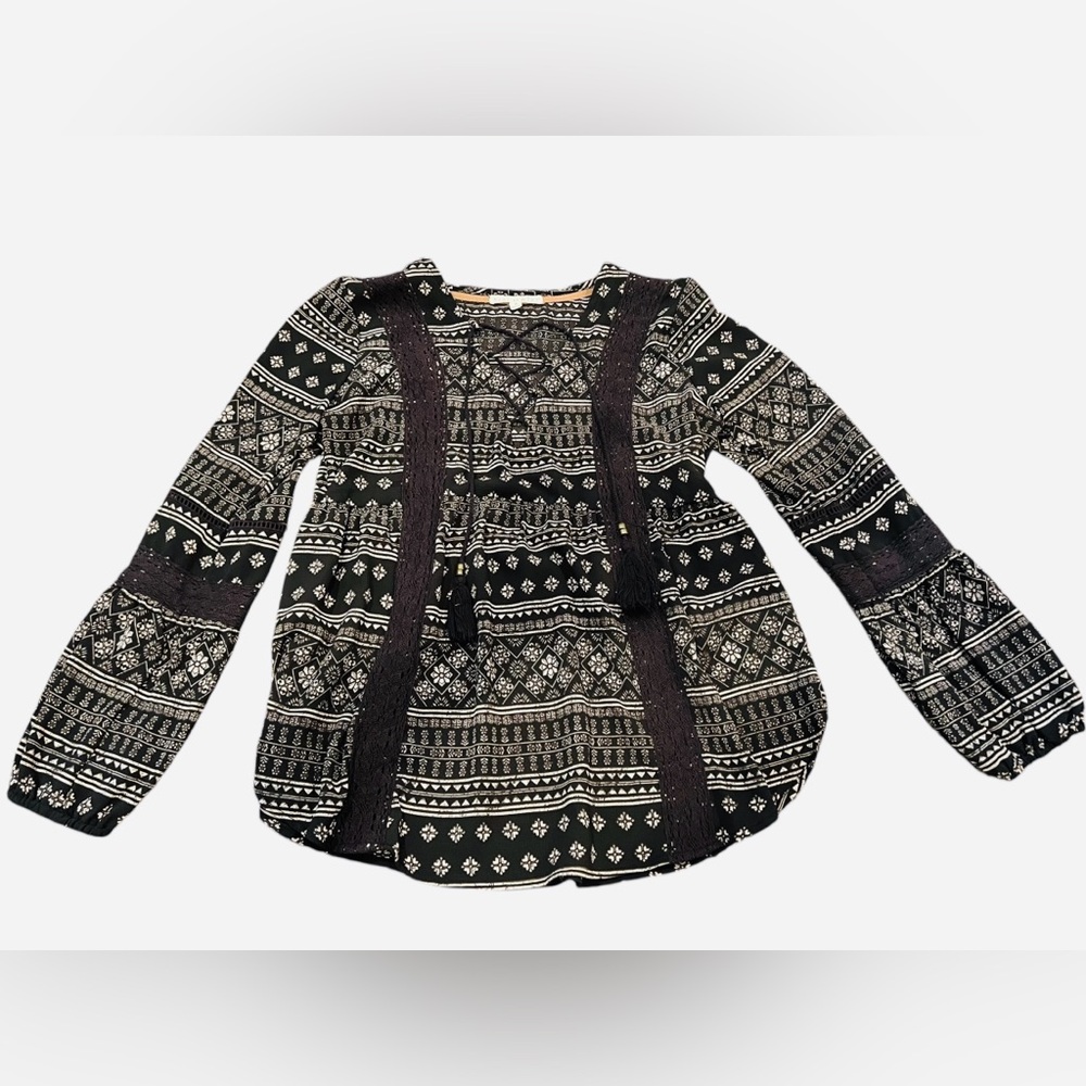 hint of mint Black and White Boho Printed Peasant Blouse